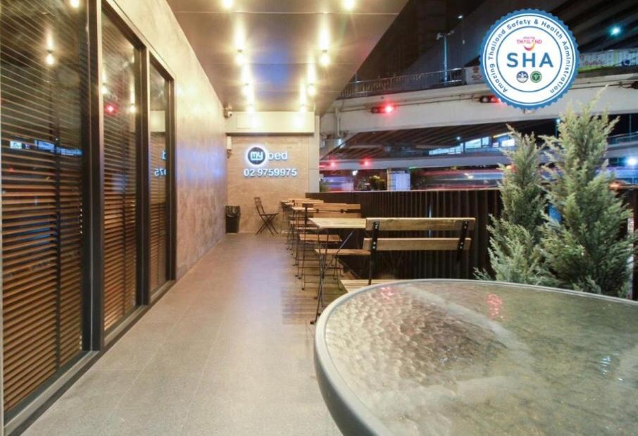 Mybed Ratchada Hotel Банкок Екстериор снимка