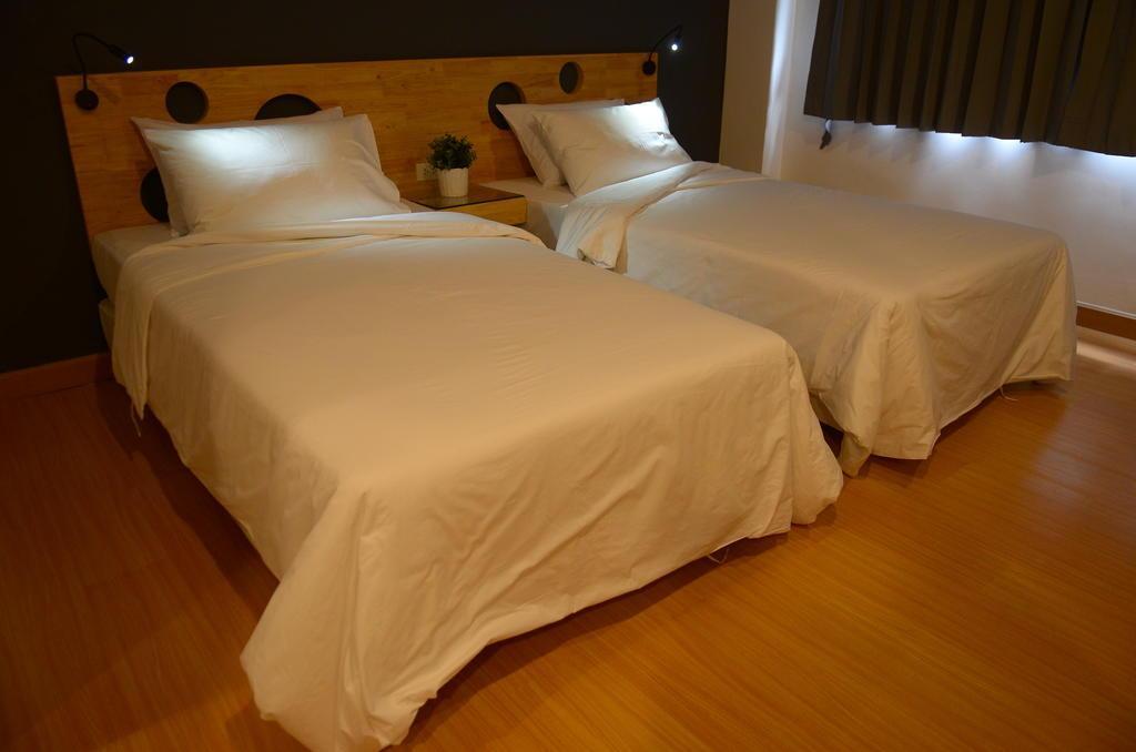 Mybed Ratchada Hotel Банкок Екстериор снимка